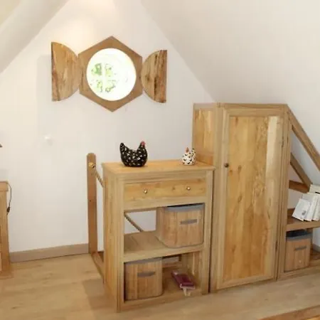 Country house Avec Piscine Chauffee, Tennis Et Jardin Pres De Beaumont-sur-sarthe